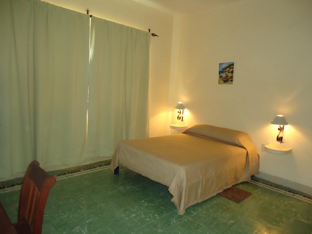 Hotel Suites กอร์โดบา ห้อง รูปภาพ